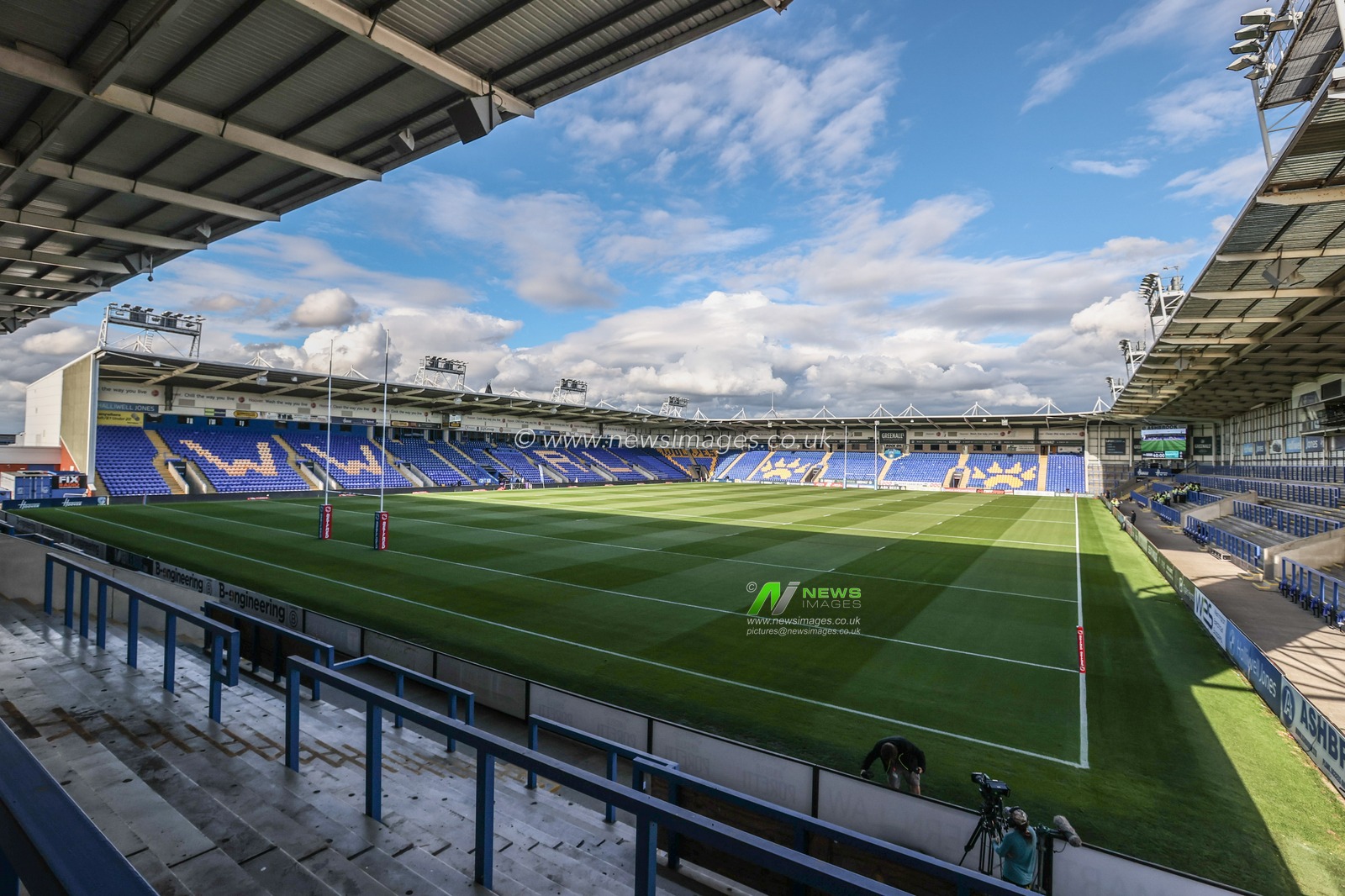 A general view of Halliwell Jones Stadium ahead of the Betfred Super League Round 24 match Warrington Wolves vs Salford Red Devils at Halliwell Jones Stadium, Warrington, United Kingdom, 29th August 2025

(Photo by Alfie Cosgrove/News Images)