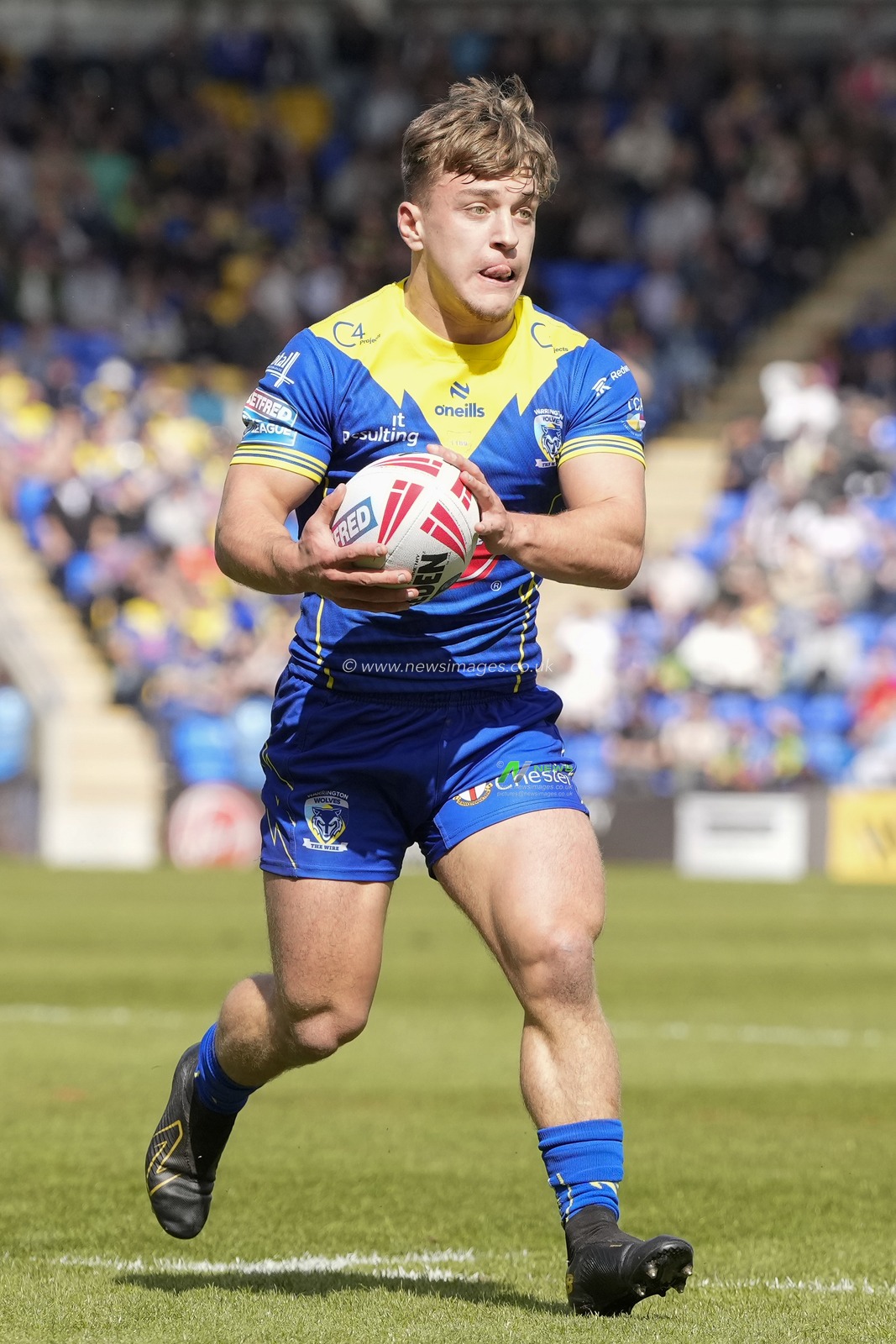 Leon Hayes of Warrington Wolves during the Betfred Super League Round 8 match Warrington Wolves vs Leigh Leopards at Halliwell Jones Stadium, Warrington, United Kingdom, 20th April 2024

(Photo by Steve Flynn/News Images)