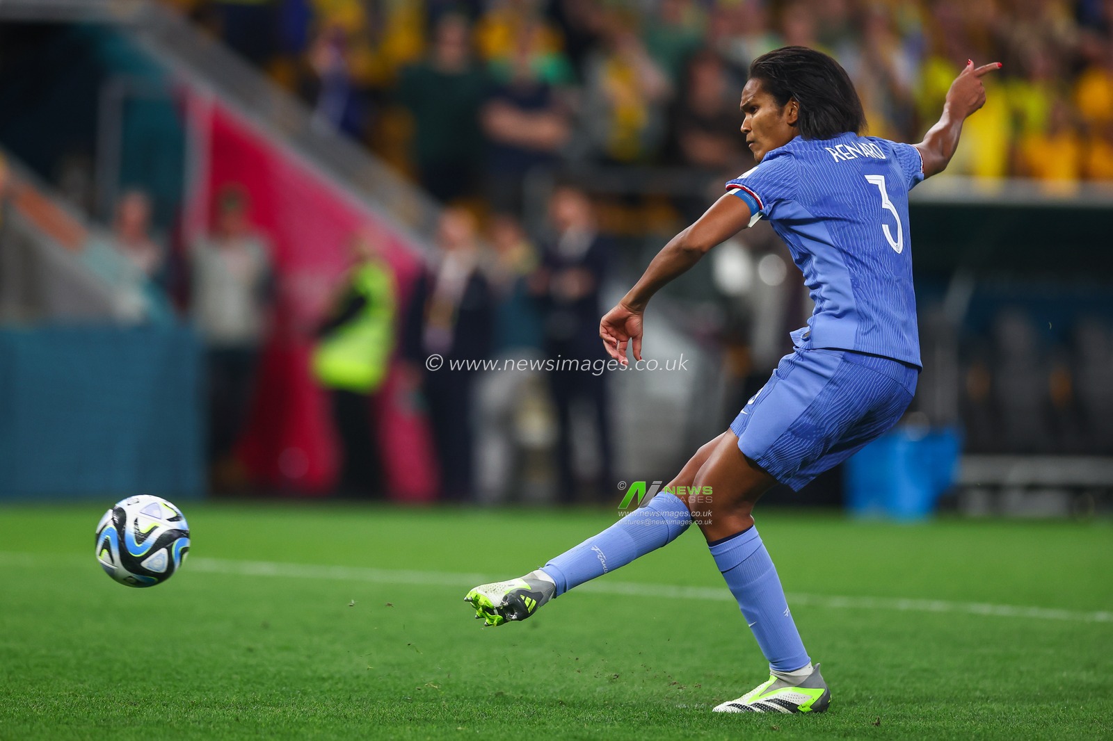 Wendie Renard #3 of France scores her penalty during the FIFA Women's World Cup 2023 Quarter-Final match Australia Women vs France Women at Suncorp Stadium, Brisbane, Australia, 12th August 2023

(Photo by Patrick Hoelscher/News Images)