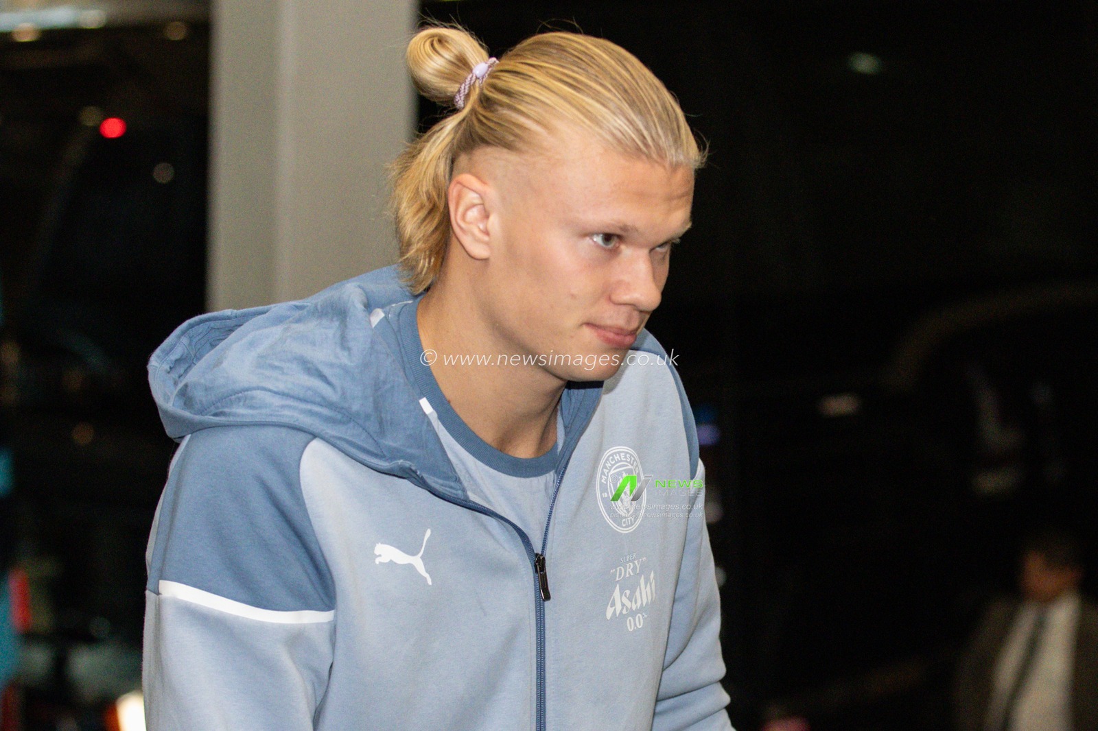 Erling Haaland #9 of Manchester City arrives during the Carabao Cup Third Round match Newcastle United vs Manchester City at St. James's Park, Newcastle, United Kingdom, 27th September 2023

(Photo by Mark Cosgrove/News Images)