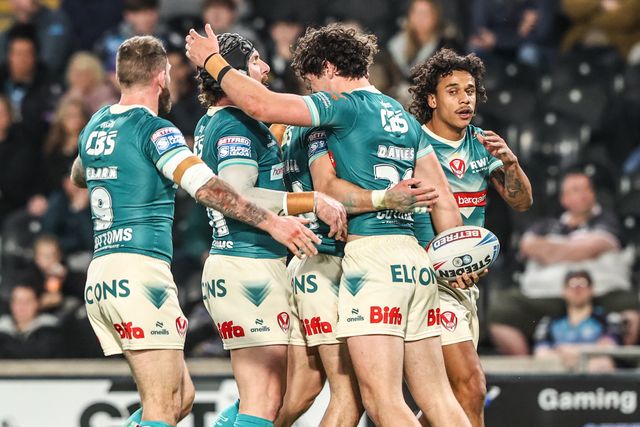 Jake Davies of St Helens celebrates his try during the Betfred Super League round 8 match Hull FC vs St Helens at MKM Stadium, Hull, United Kingdom on 16 April 2026

(Photo by Alfie Cosgrove/News Images)