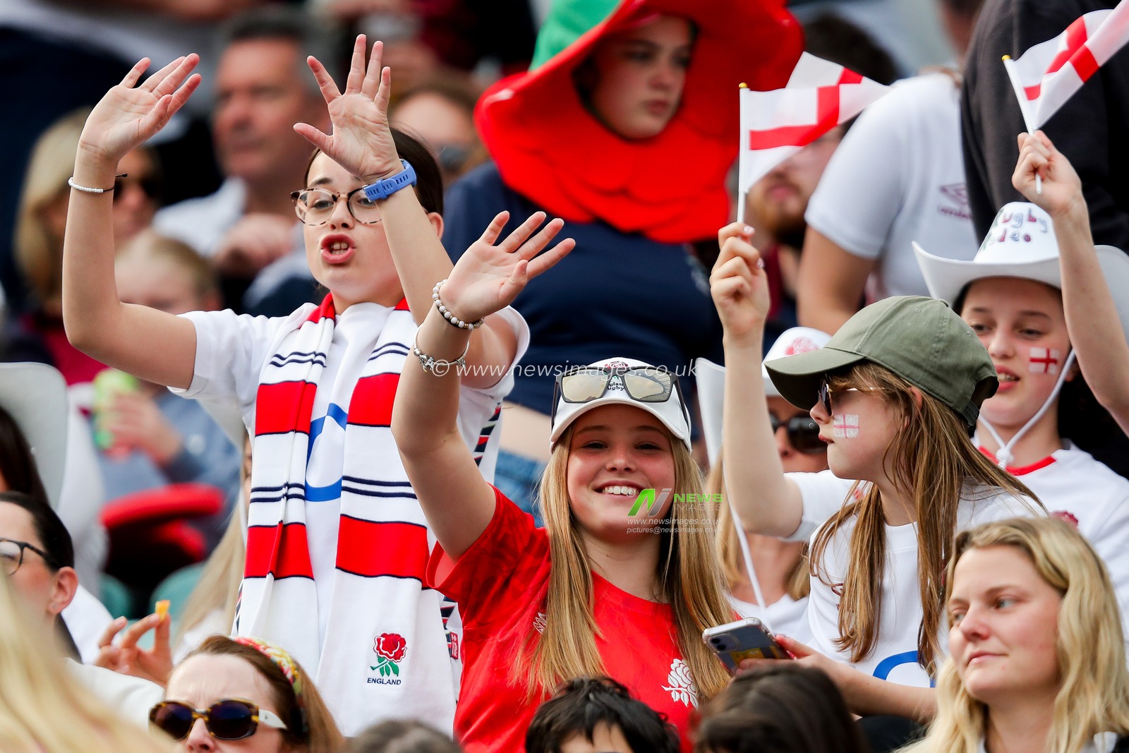 Fans enjoy the pre-match atmosphere prior to the 2025 Guinness Womenâ€™s Six Nations match England vs France at Allianz Stadium, Twickenham, United Kingdom, 26th April 2025

(Photo by Izzy Poles/News Images)