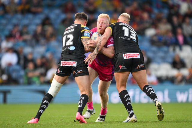 Magic Weekend Huddersfield Giants v Castleford Tigers