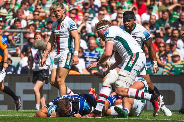 Thomas du Toit of Bath scores the opening try during the Gallagher Premiership Play-off Final 2025 Bath Rugby v Leicester Tigers at Allianz Stadium, Twickenham, United Kingdom, 14th June 2025

(Photo by Craig Evans/News Images)