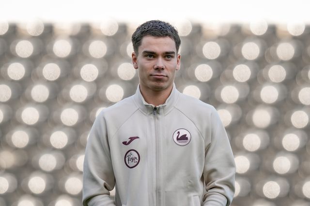Cameron congreve of Swansea City inspects the pitch prior to kick off during the Sky Bet Championship match Derby County vs Swansea City at Pride Park Stadium, Derby, United Kingdom on 14 February 2026

(Photo by Maynard Manyowa/News Images)