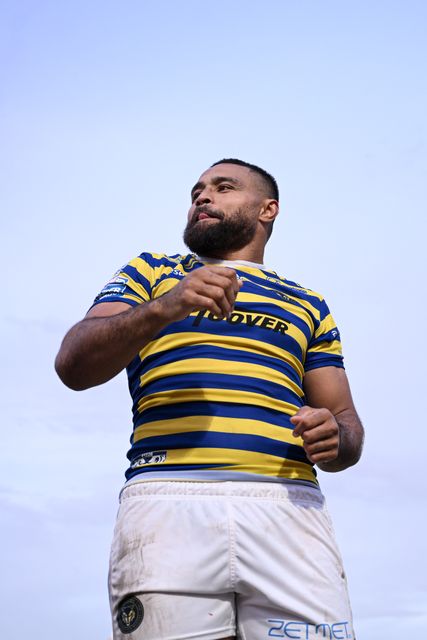 Toafofoa Sipley of Warrington Wolves celebrates following the Betfred Super League round 22 match Bradford Bulls vs Warrington Wolves at Odsal Stadium, Bradford, United Kingdom on 08 August 2026

(Photo by Ben Roberts/News Images)