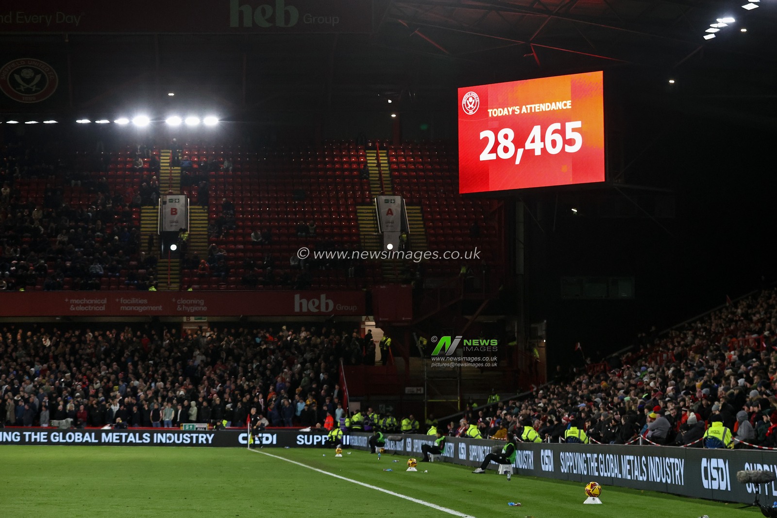 Tonights attendance 28,465 during the Sky Bet Championship match Sheffield United vs Sunderland at Bramall Lane, Sheffield, United Kingdom, 29th November 2024

(Photo by Alfie Cosgrove/News Images)