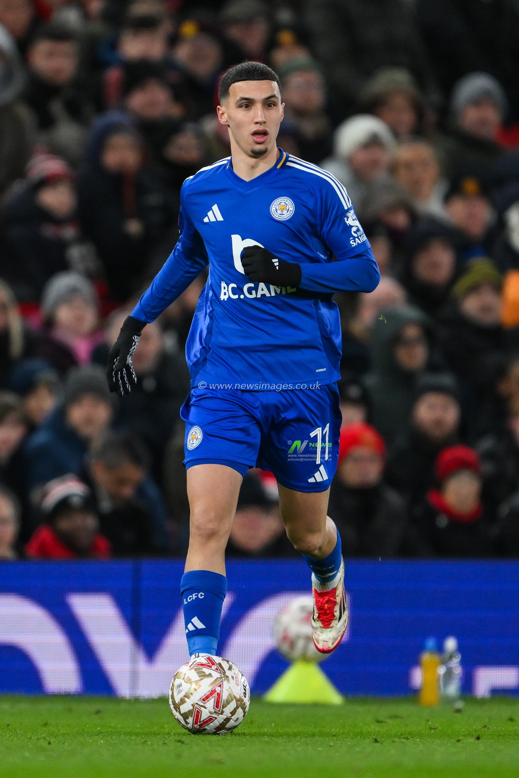 Bilal El Khannouss of Leicester City makes a break with the ball during the Emirates FA Cup Fourth Round match Manchester United vs Leicester City at Old Trafford, Manchester, United Kingdom, 7th February 2025

(Photo by Craig Thomas/News Images)