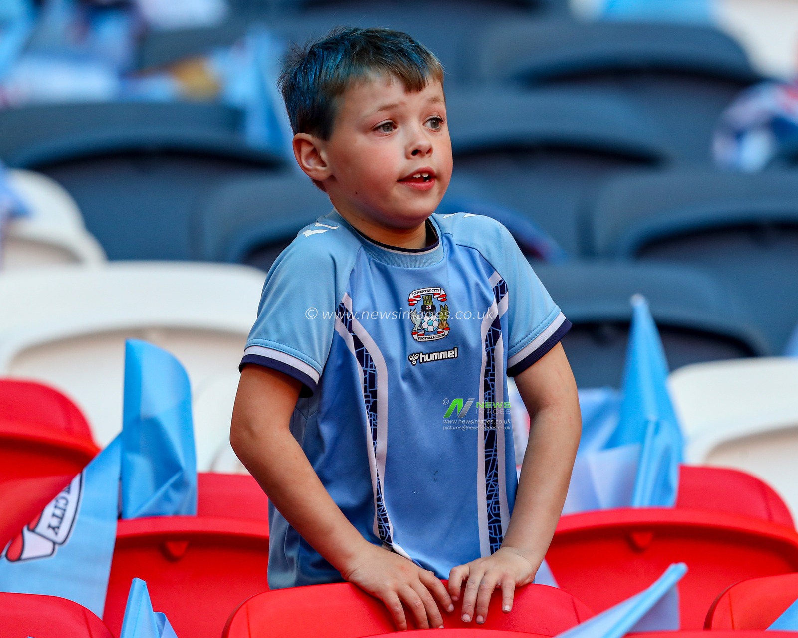 A young Coventry fan arriving at Wembley Stadium ahead of the Sky Bet Championship Play-Off Final match Coventry City vs Luton Town at Wembley Stadium, London, United Kingdom, 27th May 2023

(Photo by Gareth Evans/News Images)