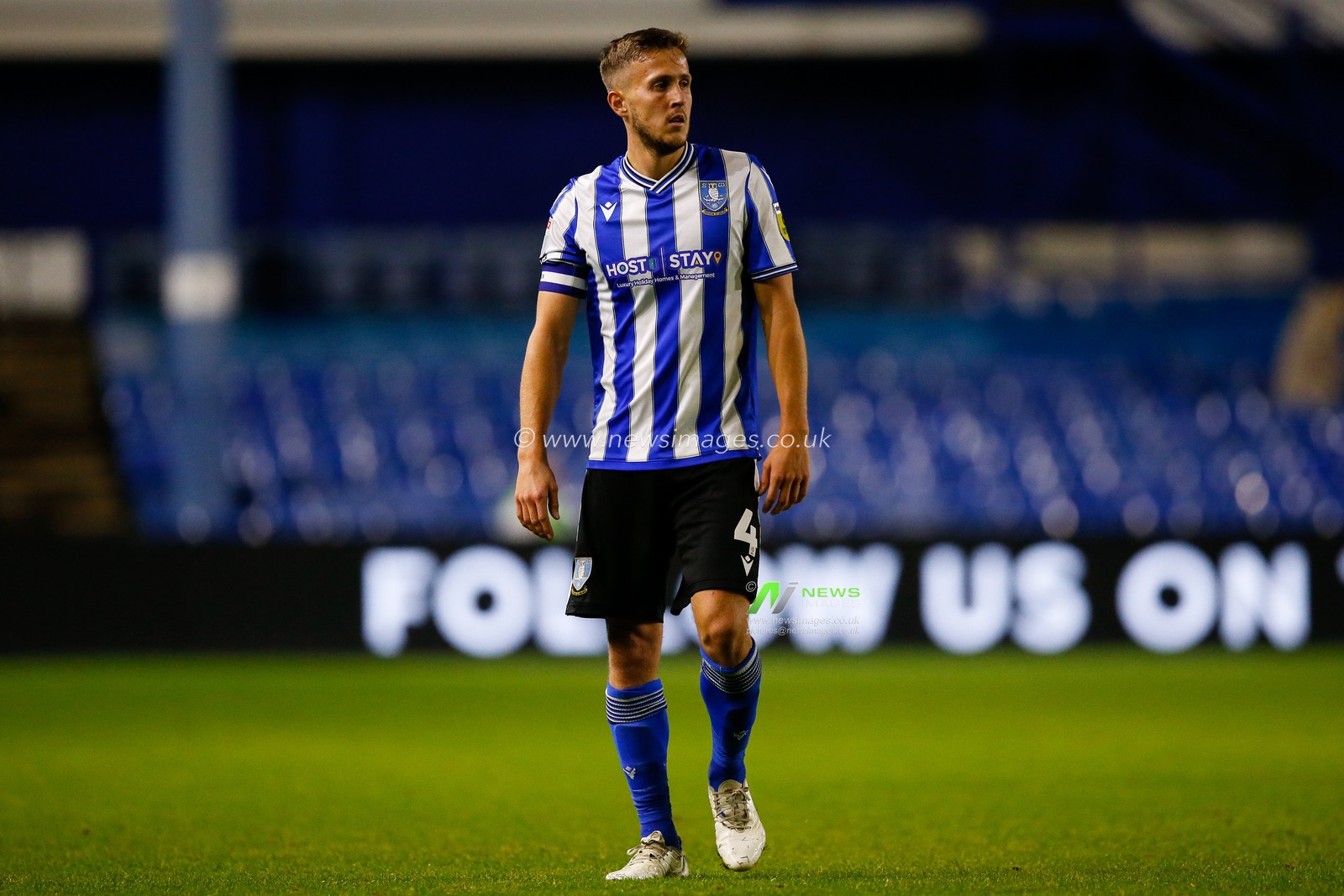 Will Vaulks #4 of Sheffield Wednesday during the Papa John's Trophy match Sheffield Wednesday vs Burton Albion at Hillsborough, Sheffield, United Kingdom, 20th September 2022

(Photo by Ben Early/News Images)