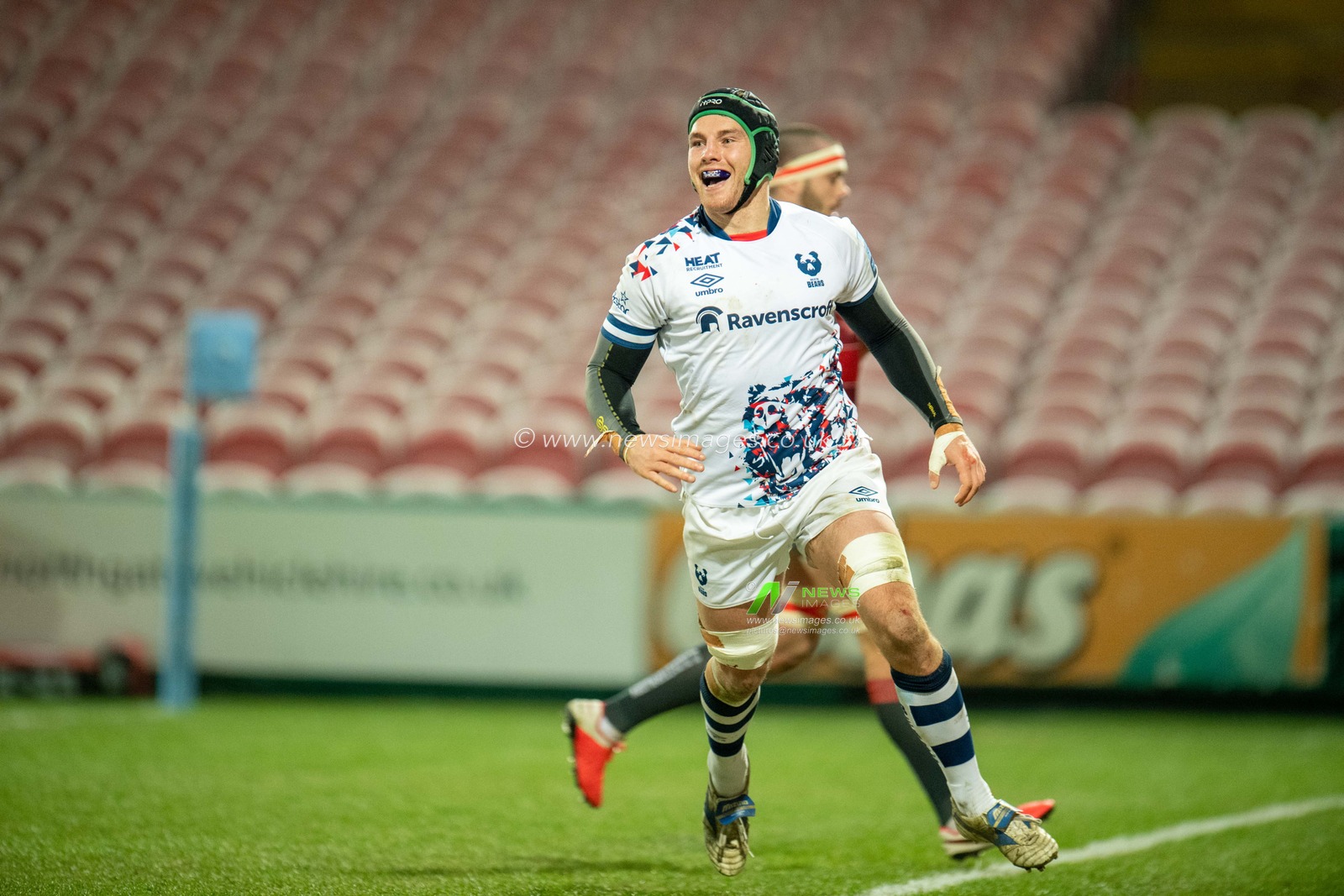 JAKE HEENAN #6 of Bristol Bears celebrates his try to make the score 10-12 to Gloucester Rugby