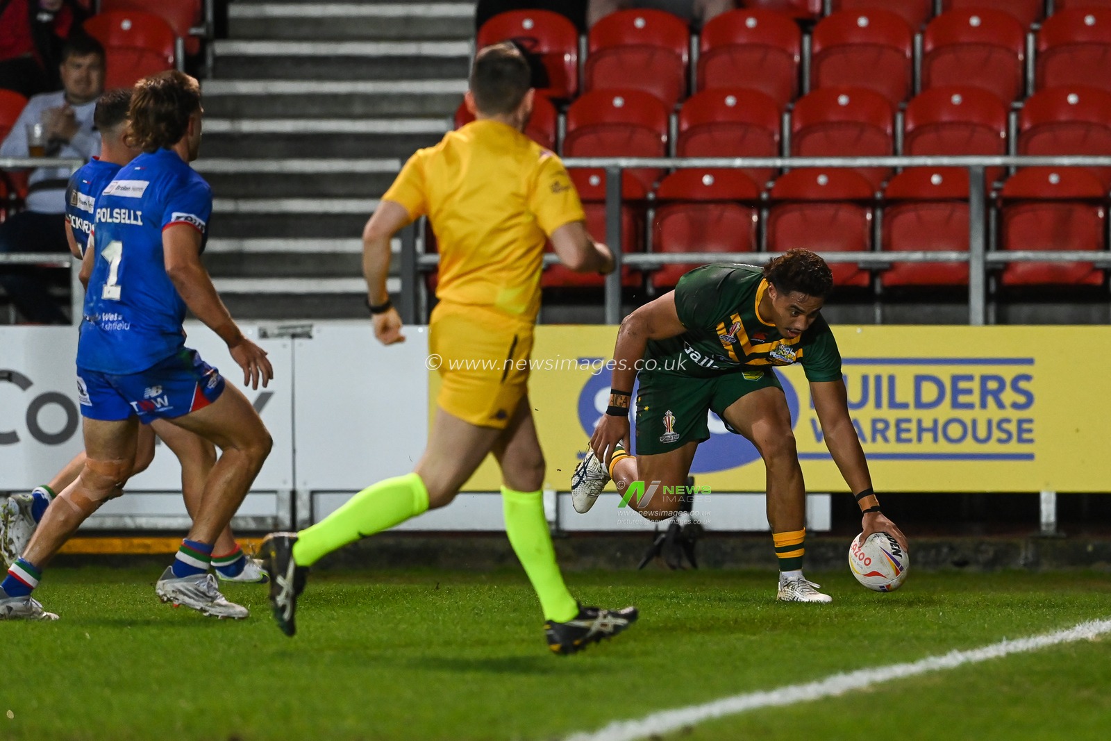 Murray Taulagi of Australia goes over for a try during the Rugby League World Cup 2021 match Australia vs Italy at Totally Wicked Stadium, St Helens, United Kingdom, 29th October 2022

(Photo by Craig Thomas/News Images)