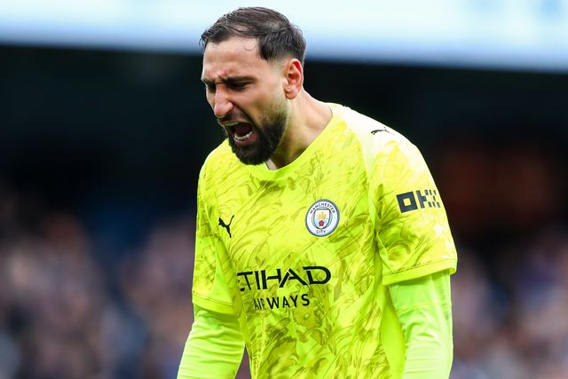 Manchester City goalkeeper Gianluigi Donnarumma celebrates Erling Haland of Manchester City goal to make it 2-0 during the Premier League match Manchester City vs Brentford at The City in the Community Etihad Stadium, Manchester, United Kingdom on 09 May 2026

(Photo by Jorge Horsted/News Images)