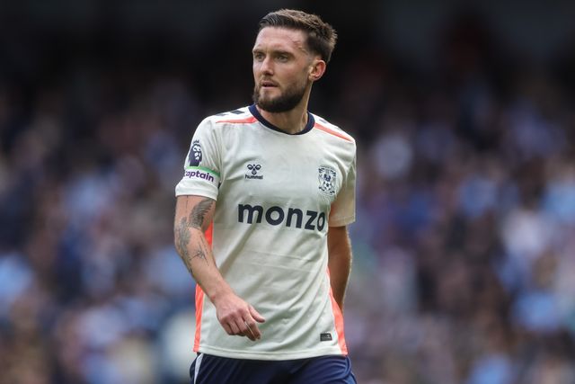 Matt Grimes of Coventry City during the Premier League match Manchester City vs Coventry City at Etihad Stadium, Manchester, United Kingdom on 05 September 2026

(Photo by Mark Cosgrove/News Images)