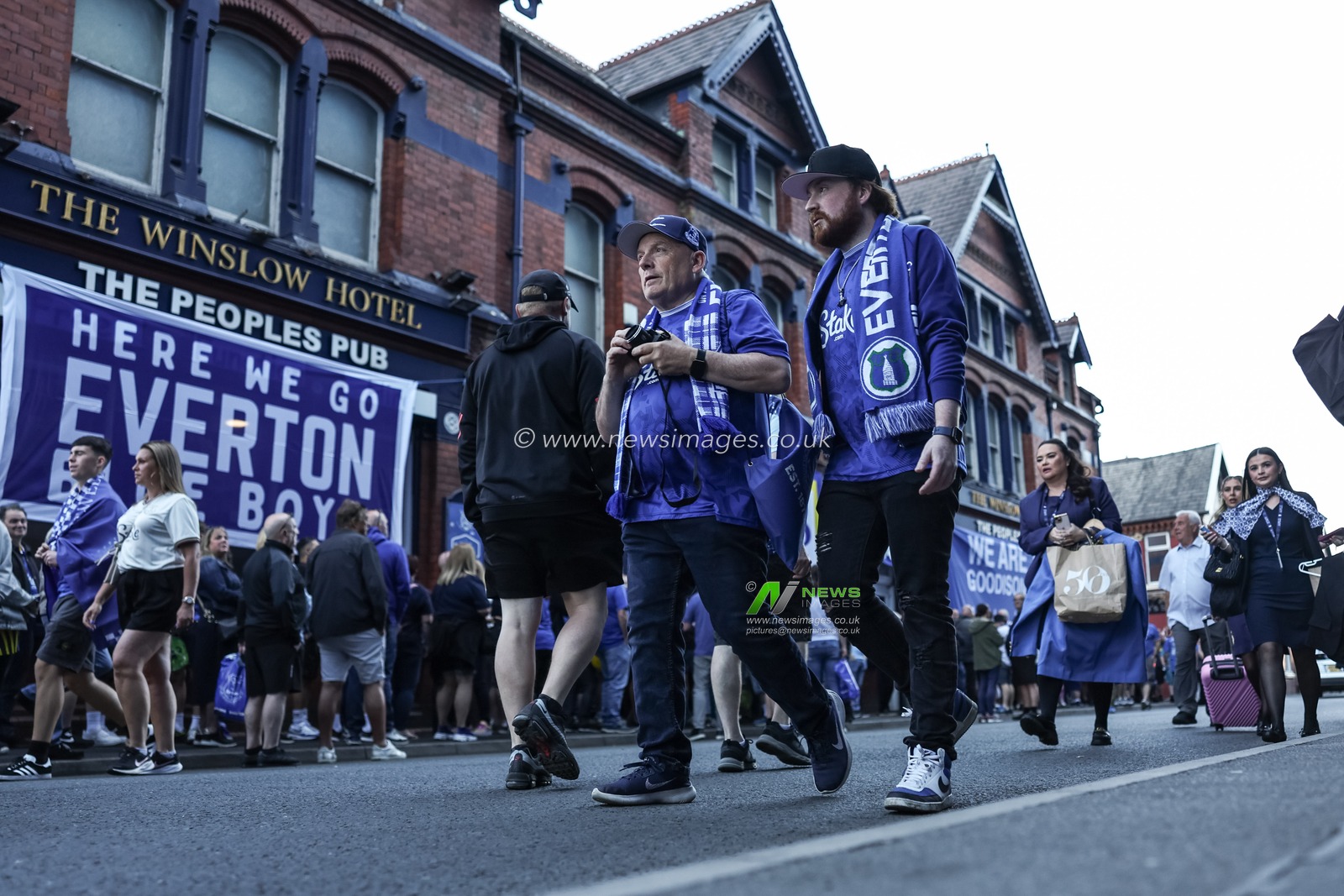 Everton fans outside The Winslowe Hotel ahead of the game during the Premier League match Everton vs Southampton at Goodison Park, Liverpool, United Kingdom, 18th May 2025

(Photo by Mark Cosgrove/News Images)