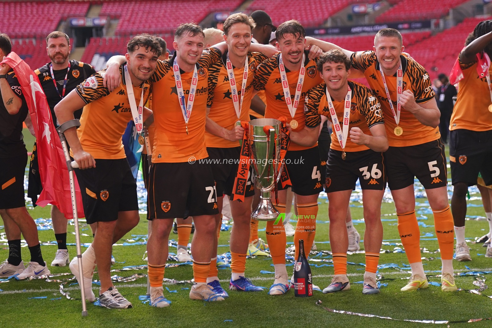 Hull city players celebrate play off win during the Sky Bet Championship Playoffs Final match Hull City vs Middlesbrough at Wembley Stadium, London, United Kingdom on 23 May 2026

(Photo by Harvey Murphy/News Images)