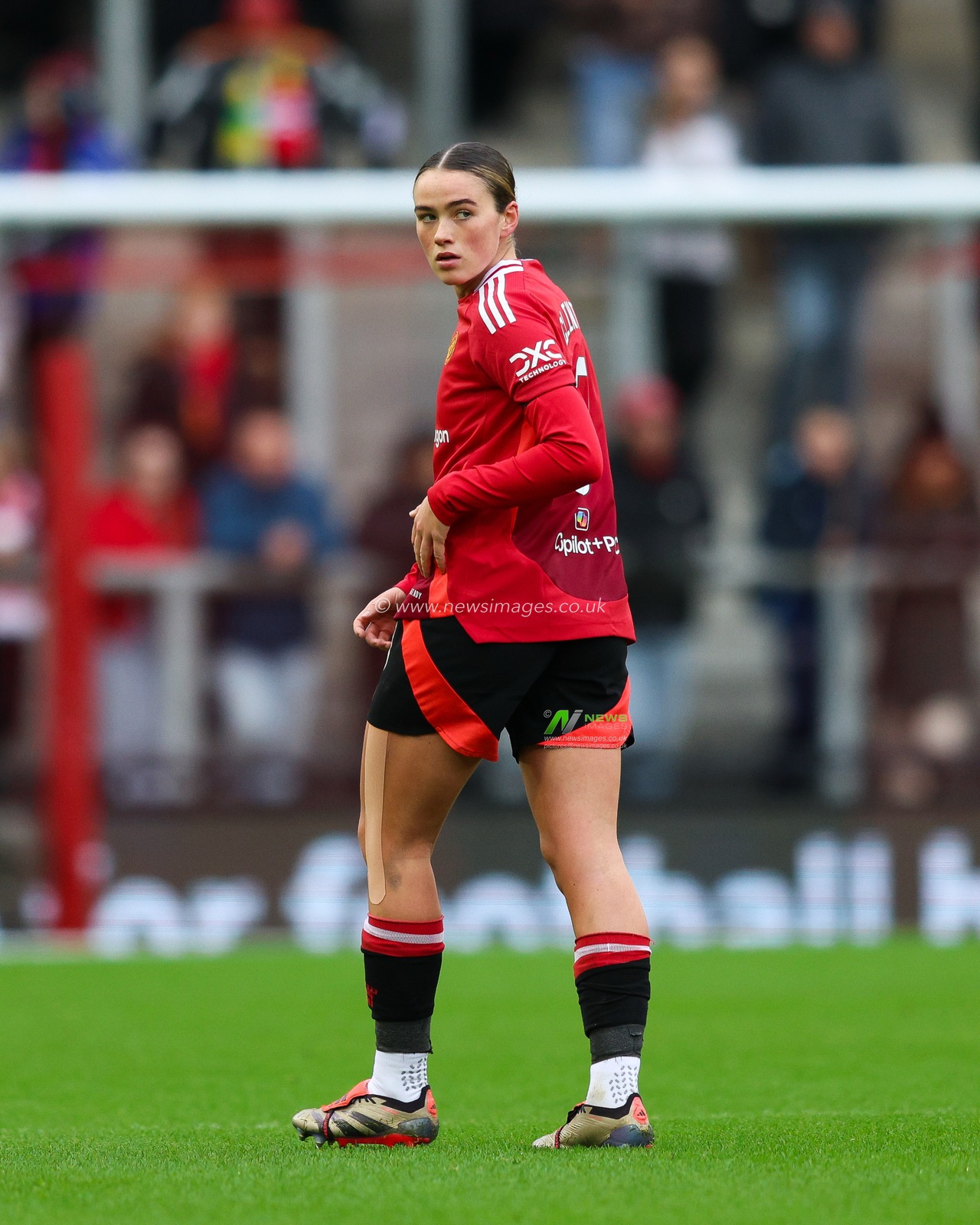 Grace Clinton of Manchester United during the Barclays Women's Super League match Manchester United Women vs Liverpool Women at Leigh Sports Village, Leigh, United Kingdom, 8th December 2024

(Photo by Alex Roebuck/News Images)