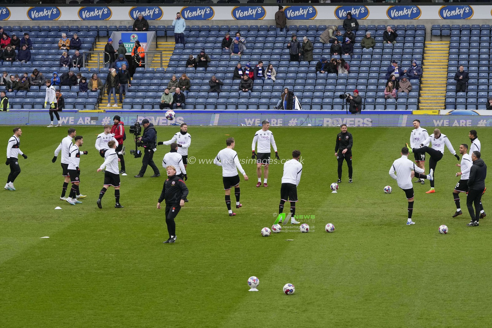 Sheffield United players warm up before the Sky Bet Championship match Blackburn Rovers vs Sheffield United at Ewood Park, Blackburn, United Kingdom, 4th March 2023

(Photo by Steve Flynn/News Images)