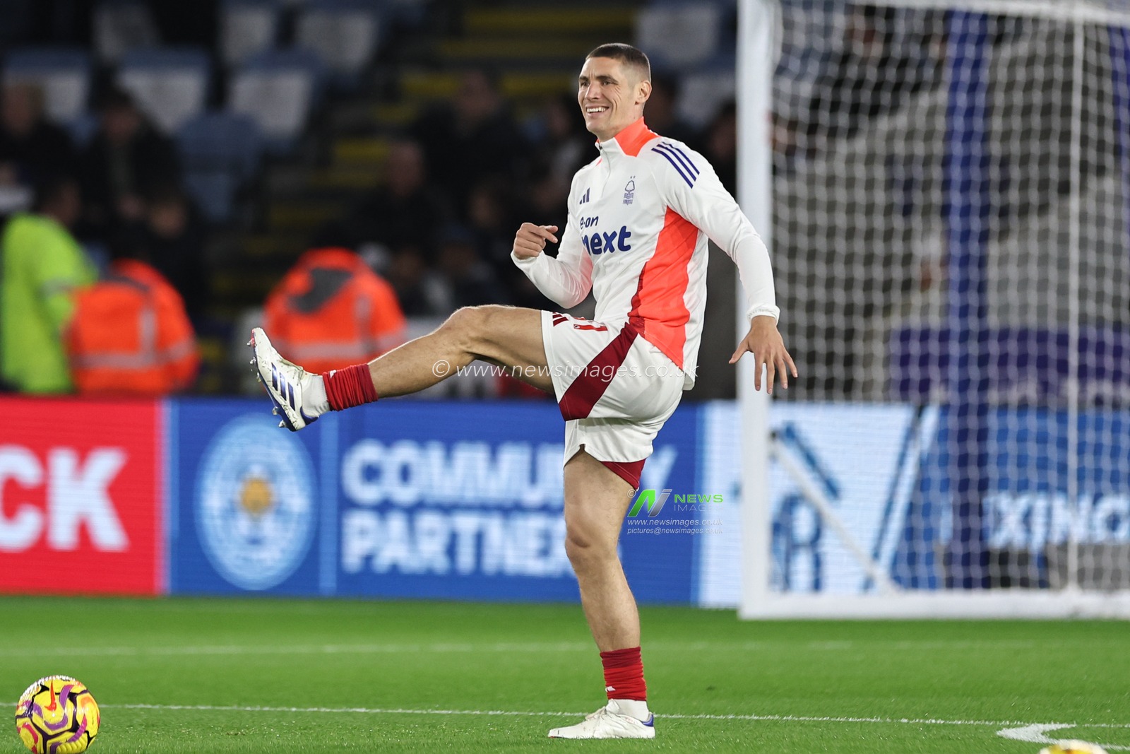 Nikola MilenkoviÄ‡ of Nottingham Forest in the pregame warmup session during the Premier League match Leicester City vs Nottingham Forest at King Power Stadium, Leicester, United Kingdom, 25th October 2024

(Photo by Mark Cosgrove/News Images)
