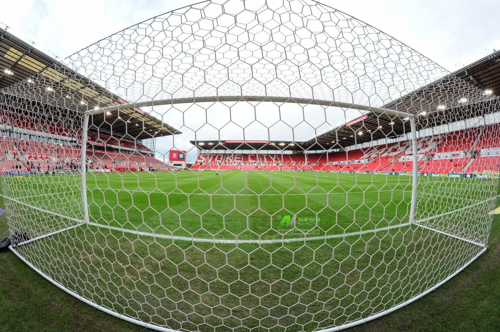 26th January 2019, Bet 365 Stadium, Stoke-on-Trent, England; Sky Bet Championship, Stoke City vs Preston North End ; A view of the Bet 365 Stadium.


Credit: Richard Long/News Images

English Football League images are subject to DataCo Licence