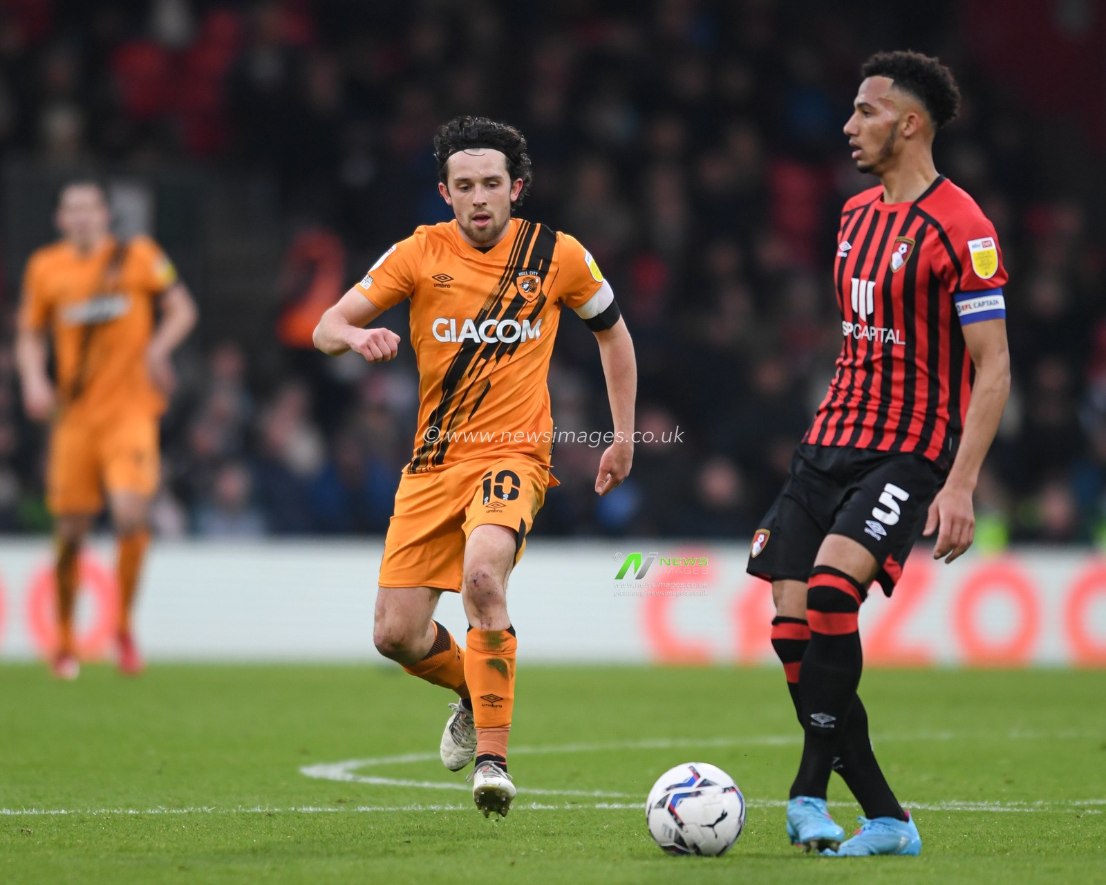 George Honeyman #10 of Hull City applies pressure during the game