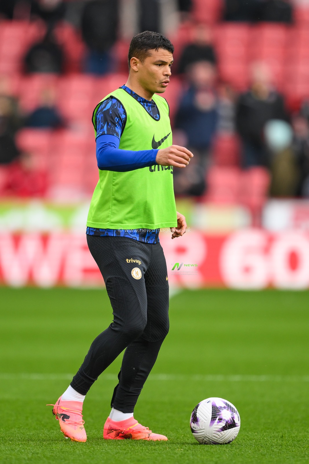 Thiago Silva of Chelsea during the pre-game warmup ahead of the Premier League match Sheffield United vs Chelsea at Bramall Lane, Sheffield, United Kingdom, 7th April 2024

(Photo by Craig Thomas/News Images)
