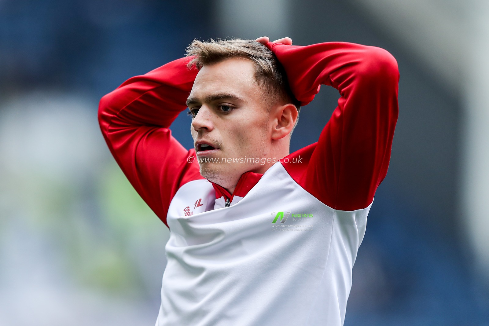 Scott Twine of Bristol City warms up ahead of the Sky Bet Championship match Preston North End vs Bristol City at Deepdale, Preston, United Kingdom, 27th September 2025

(Photo by Jorge Horsted/News Images)