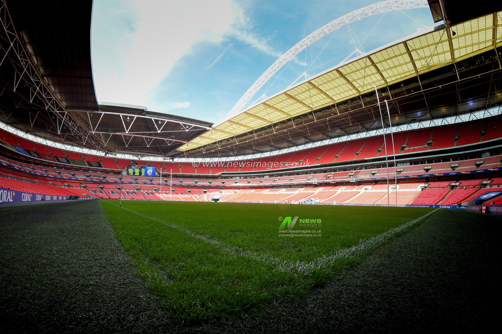 24th August 2019 , Wembley Stadium, London England ; 2019 Coral Challenge Cup Final ; St Helens vs Warrington Wolves ; 



Credit: Richard Long/News Images