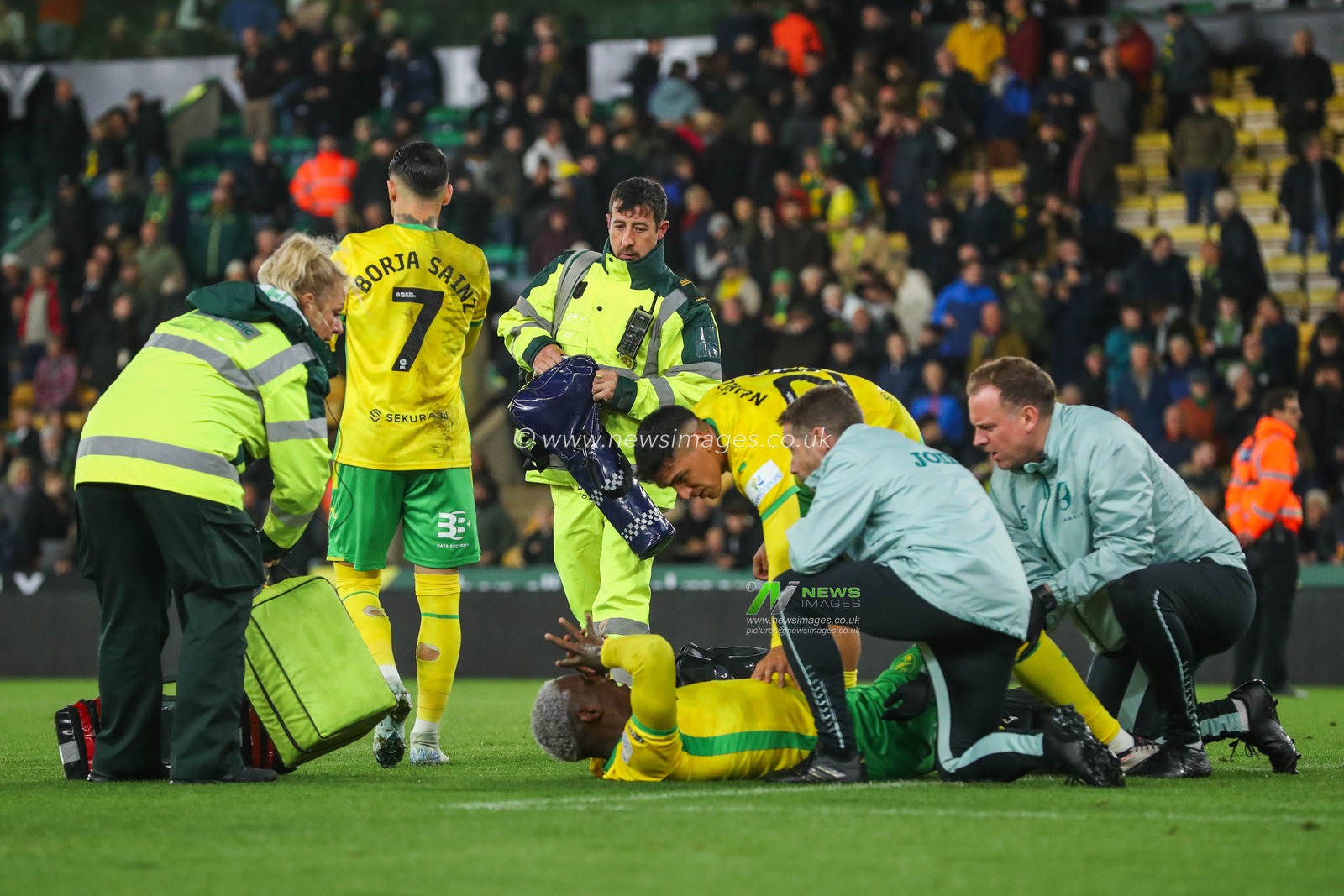 Jose Cordoba of Norwich City goes down with injury during the Sky Bet Championship match Norwich City vs Leeds United at Carrow Road, Norwich, United Kingdom, 1st October 2024

(Photo by Izzy Poles/News Images)