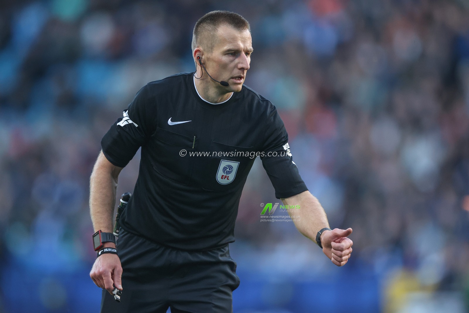 Referee Michael Salisbury checks on and injured player during the Sky Bet Championship match Sheffield Wednesday vs Burnley at Hillsborough, Sheffield, United Kingdom, 19th October 2024

(Photo by Alfie Cosgrove/News Images)