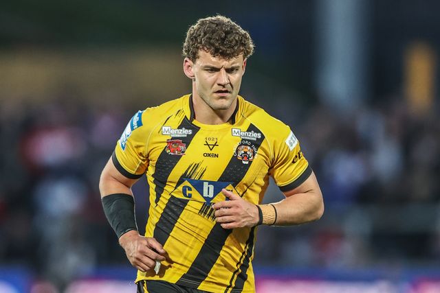 George Lawler of Castleford Tigers during the Betfred Super League Round 8 match Wakefield Trinity vs Castleford Tigers at DIY Kitchens Stadium, Wakefield, United Kingdom, 17th April 2025

(Photo by Alfie Cosgrove/News Images)