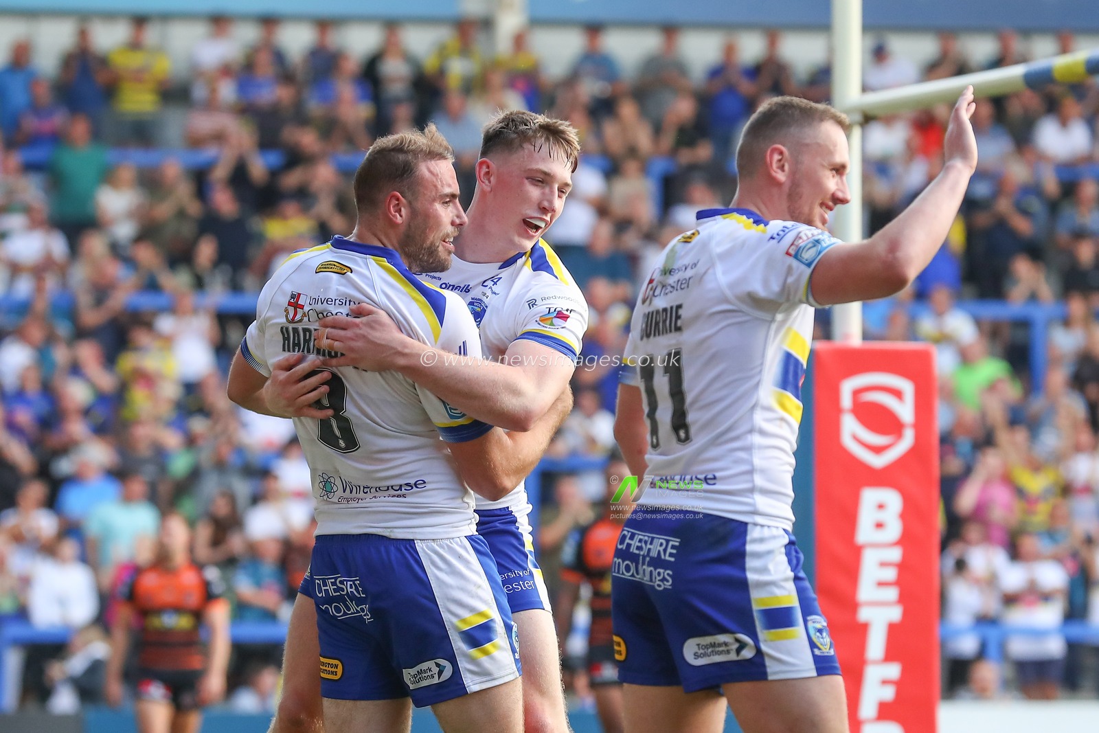 James Harrison #8 of Warrington Wolves celebrates his try to make it 52-12 during the Betfred Super League Round 24 match Warrington Wolves vs Castleford Tigers at Halliwell Jones Stadium, Warrington, United Kingdom, 2nd September 2023

(Photo by Gareth Evans/News Images)