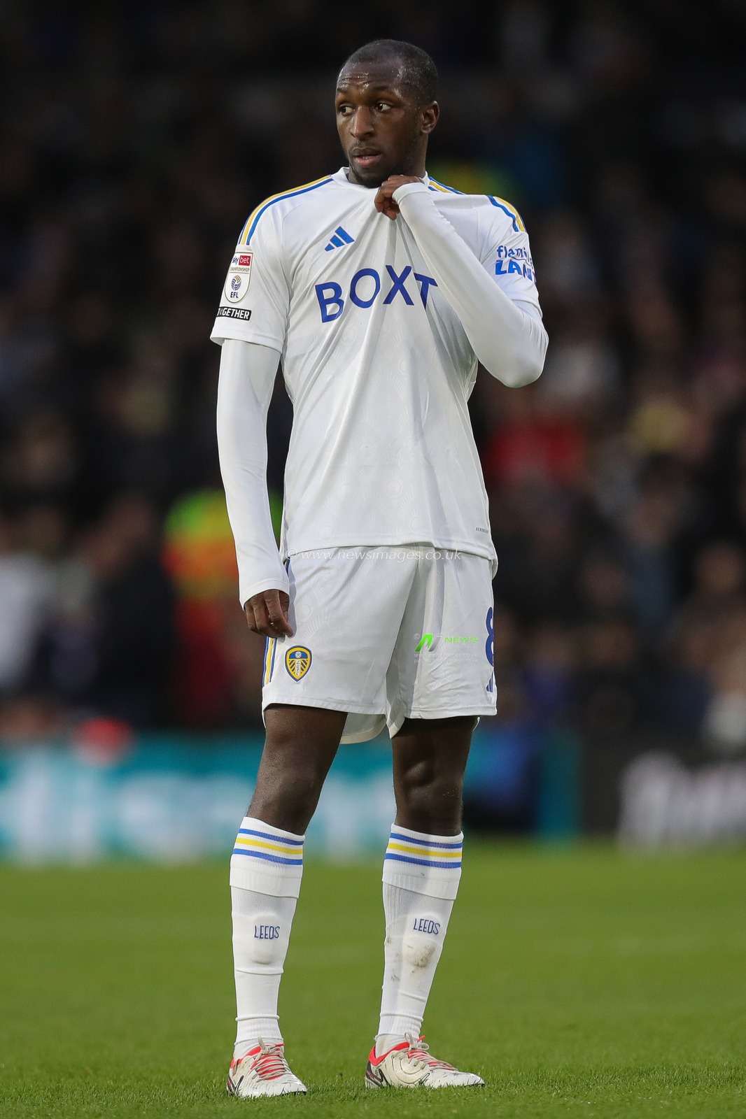 Glen Kamara of Leeds United during the Sky Bet Championship match Leeds United vs Birmingham City at Elland Road, Leeds, United Kingdom, 1st January 2024

(Photo by James Heaton/News Images)