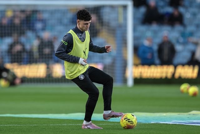 Phil Foden of Manchester City in the pregame warmup session during the Premier League match Leeds United vs Manchester City at Elland Road, Leeds, United Kingdom on 28 February 2026

(Photo by Mark Cosgrove/News Images)