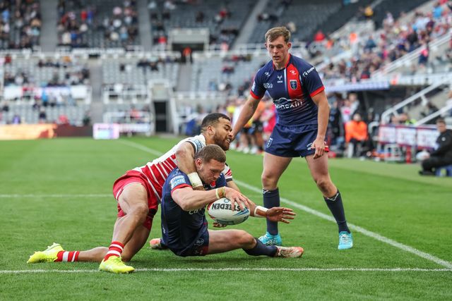 James Batchelor of Hull KR goes over for a try during the Betfred Magic Weekend 2025 match Hull KR vs Salford Red Devils at St. James's Park, Newcastle, United Kingdom, 3rd May 2025

(Photo by Mark Cosgrove/News Images)