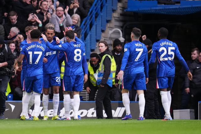 Chelsea players celebrate 1-0 lead during the Premier League match Chelsea vs Burnley at Stamford Bridge, London, United Kingdom on 21 February 2026

(Photo by Harvey Murphy/News Images)
