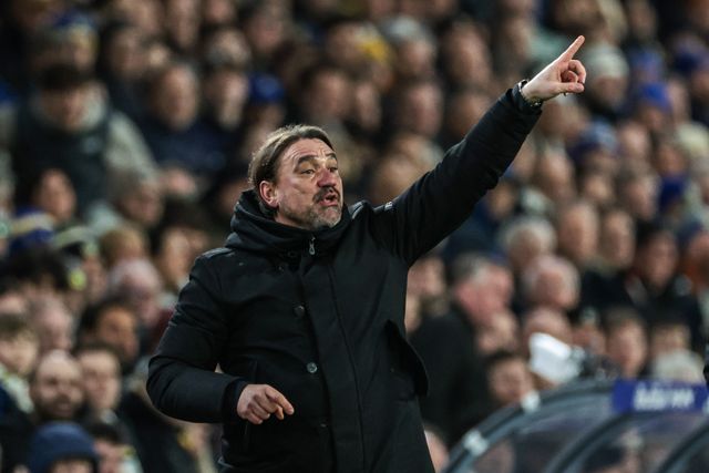 Daniel Farke manager of Leeds United gives his team instructions during the Premier League match Leeds United vs Sunderland at Elland Road, Leeds, United Kingdom on 03 March 2026

(Photo by Mark Cosgrove/News Images)