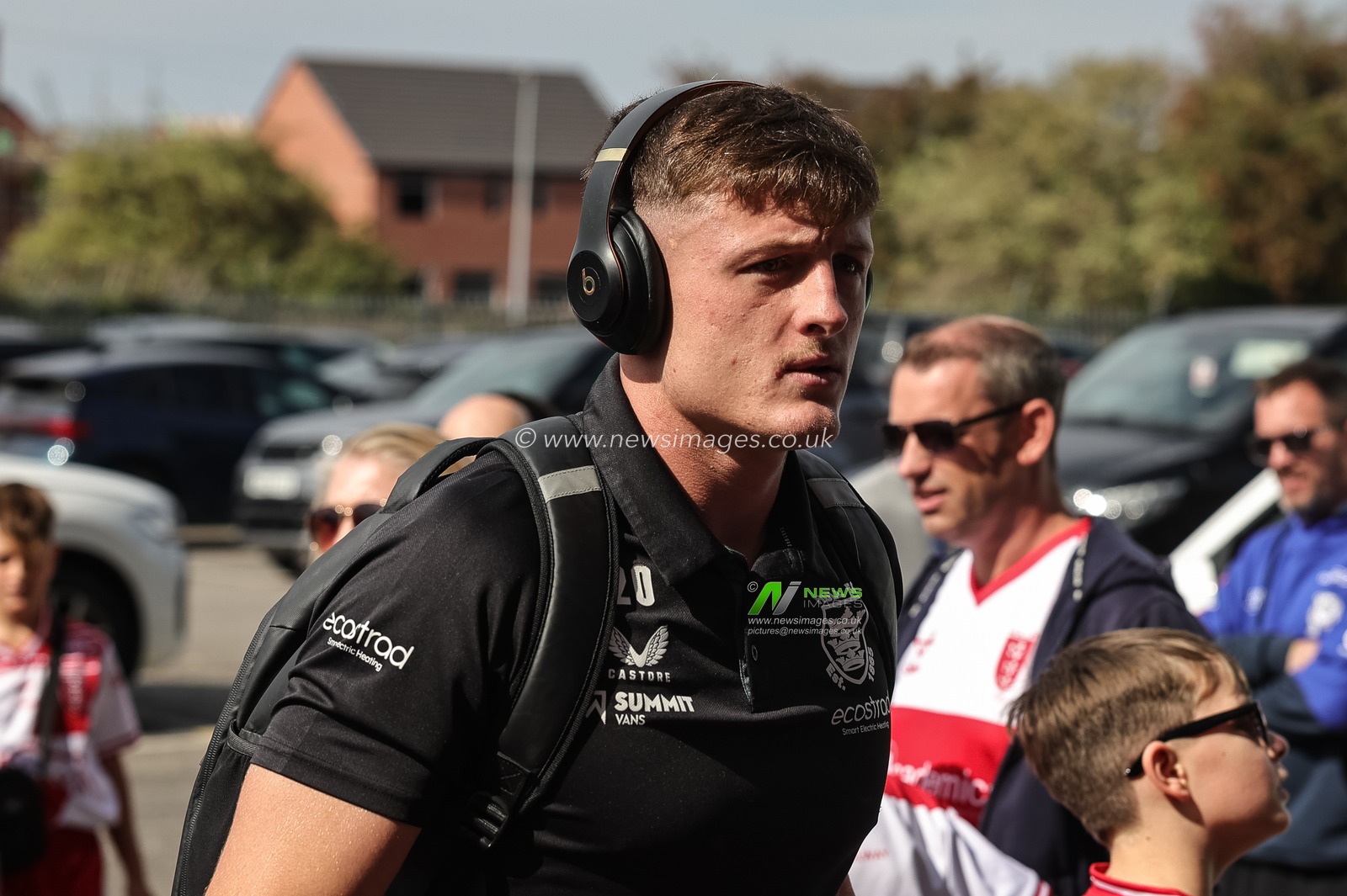 Davy Litten of Hull FC arrives during the Betfred Super League Round 25 match Hull KR vs Hull FC at Sewell Group Craven Park, Kingston upon Hull, United Kingdom, 7th September 2025

(Photo by Mark Cosgrove/News Images)