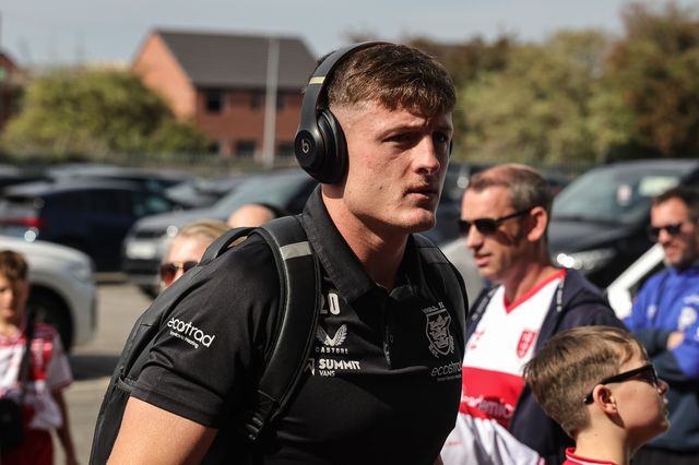 Davy Litten of Hull FC arrives during the Betfred Super League Round 25 match Hull KR vs Hull FC at Sewell Group Craven Park, Kingston upon Hull, United Kingdom, 7th September 2025

(Photo by Mark Cosgrove/News Images)