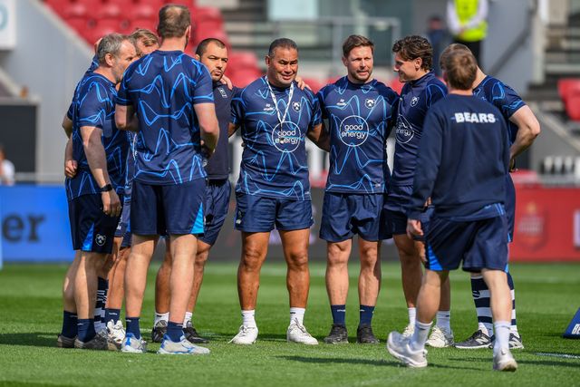 Pat Lam and members of the Bristol Bears squad during the Gallagher PREM match Bristol Bears vs Saracens at Ashton Gate, Bristol, United Kingdom on 09 May 2026

(Photo by Alex Williamson/News Images)