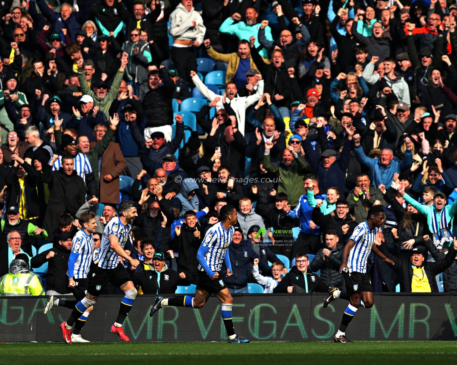 Anthony Musaba of Sheffield Wednesday celebrates his goal during the Sky Bet Championship match Sheffield Wednesday vs Middlesbrough at Hillsborough, Sheffield, United Kingdom, 21st April 2025

(Photo by Sam Eaden/News Images)