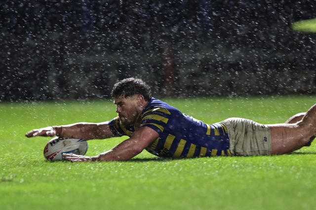 Joe Philbin of Warrington Wolves goes over for a try during the Pre Season match Warrington Wolves vs Leigh Leopards at Halliwell Jones Stadium, Warrington, United Kingdom, 30th January 2026

(Photo by Mark Cosgrove/News Images)