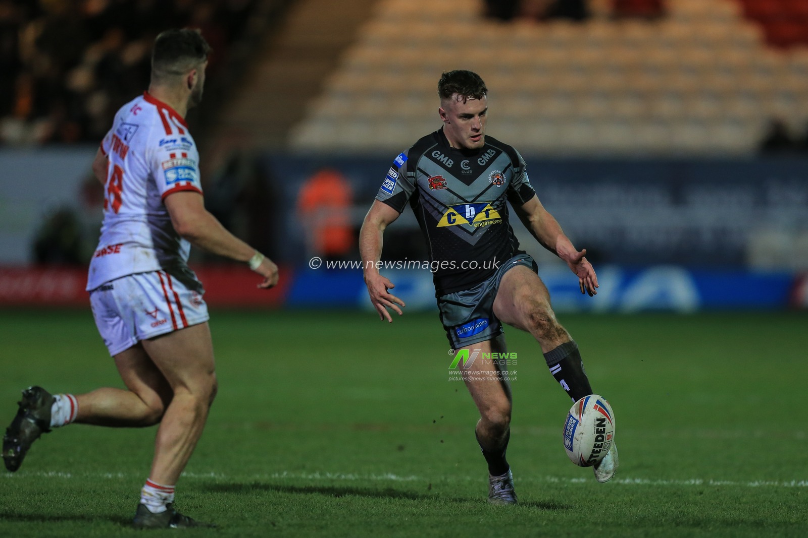 27th February 2020, Hull College Craven Park, Kingston upon Hull, England; Betfred Super League, Hull KR v Castleford Tigers : Jake Trueman (6) of Castleford Tigers kicks the vball through