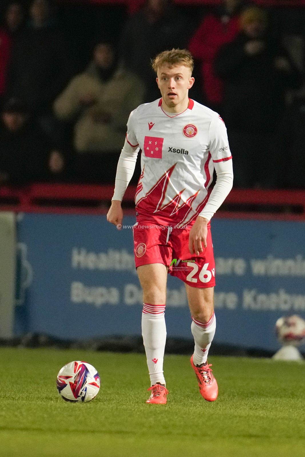 Eli King of Stevenage on the ball during the Sky Bet League 1 match Stevenage vs Burton Albion at Lamex Stadium, Stevenage, United Kingdom, 18th February 2025

(Photo by Harvey Murphy/News Images)