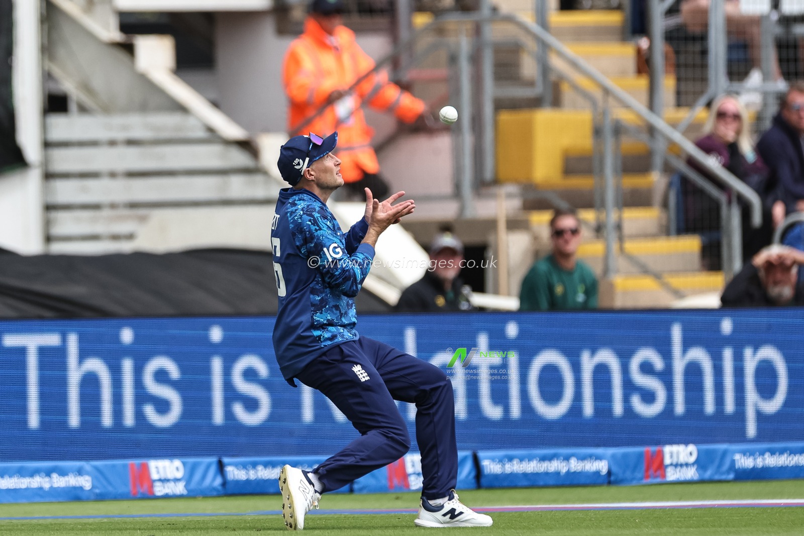 Joe Root of England catches out Gudakesh Motie of West Indies during the 2nd Metro Bank ODI England v West Indies at Sophia Gardens Cricket Ground, Cardiff, United Kingdom, 1st June 2025

(Photo by Mark Cosgrove/News Images)