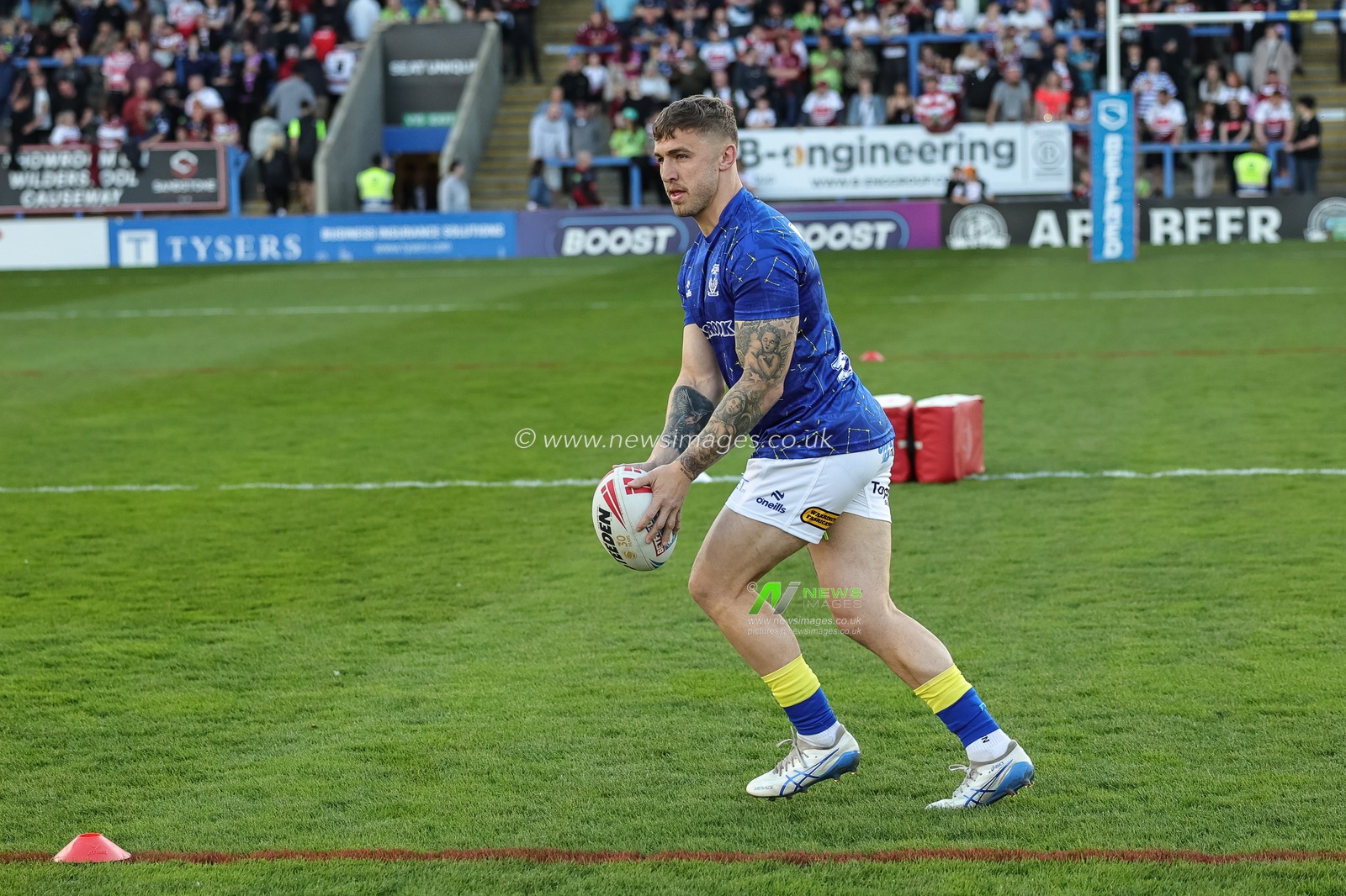 Sam Powell of Warrington Wolves in the pre-game warm up during the Betfred Super League round 9 match Warrington Wolves vs Wigan Warriors at The Halliwell Jones Stadium, Warrington, United Kingdom on 24 April 2026

(Photo by Mark Cosgrove/News Images)