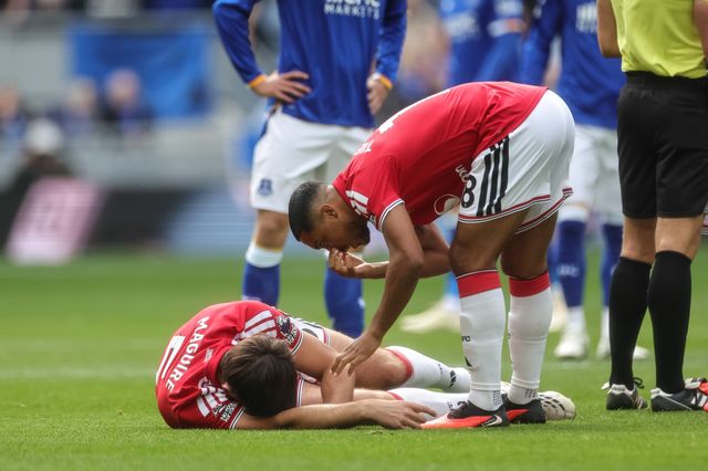 Harry Maguire of Manchester United takes a knock during the Premier League match Everton vs Manchester United at Hill Dickinson Stadium, Liverpool, United Kingdom on 06 September 2026

(Photo by Mark Cosgrove/News Images)