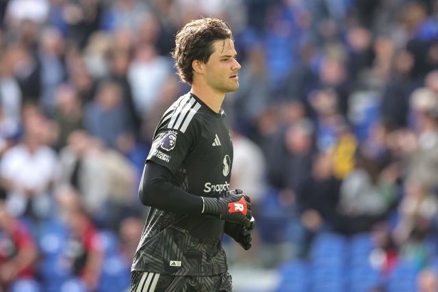 Manchester United goalkeeper Senne Lammens during the Premier League match Everton vs Manchester United at Hill Dickinson Stadium, Liverpool, United Kingdom on 06 September 2026

(Photo by Mark Cosgrove/News Images)