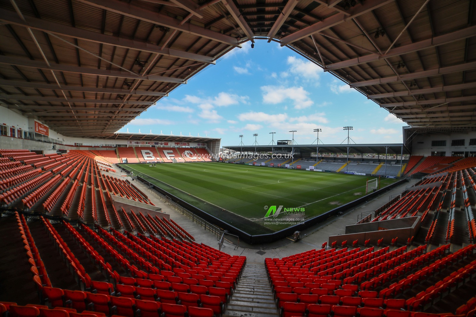 Blackpool Legends match match Blackpool vs Blackpool at Bloomfield Road, Blackpool, United Kingdom, 17th May 2025

(Photo by Jorge Horsted/News Images)