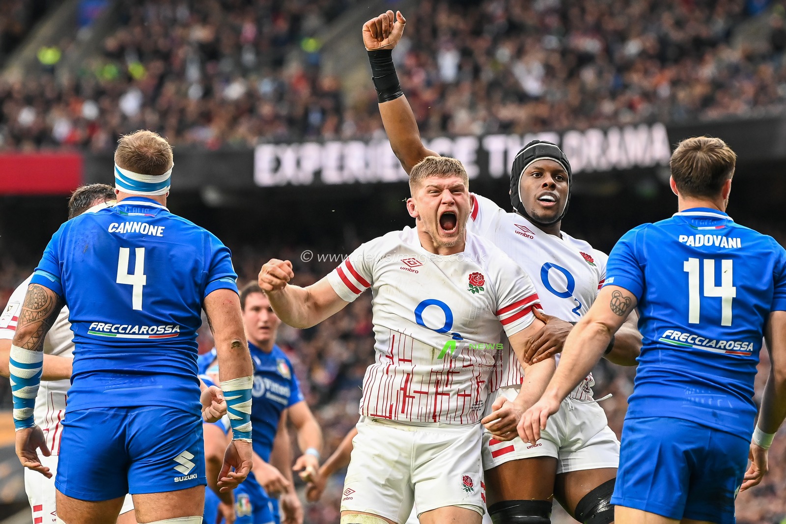 Jack Willis of England celebrates his try .during the 2023 Guinness 6 Nations match England vs Italy at Twickenham Stadium, Twickenham, United Kingdom, 12th February 2023

(Photo by Craig Thomas/News Images)
